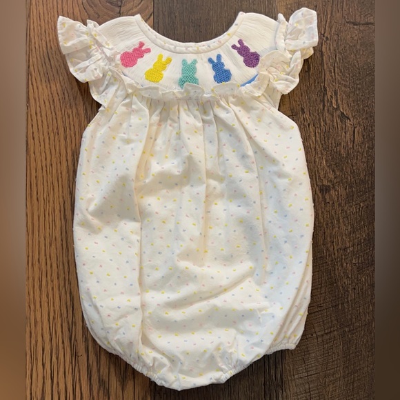 Saving Grace Smocks - Picture 1 of 1